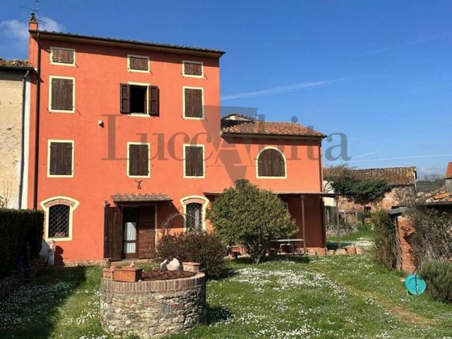 Rustico in vendita a San Ginese di Compito, Capannori