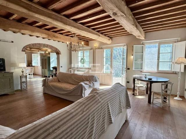 Rustico in vendita a San Giusto di Compito, Capannori
