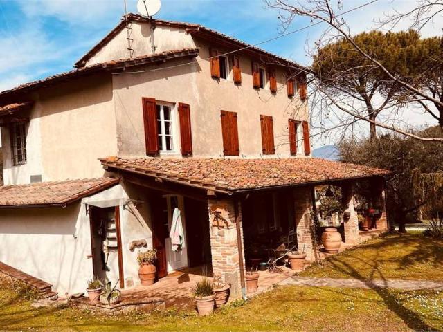Rustico in vendita a San Giusto di Compito, Capannori