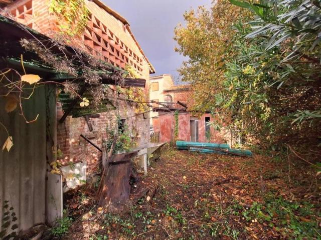 Rustico in vendita a Capannori, Toscana