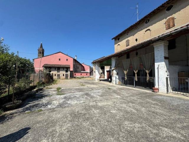 Rustico in vendita a Capralba, Lombardia