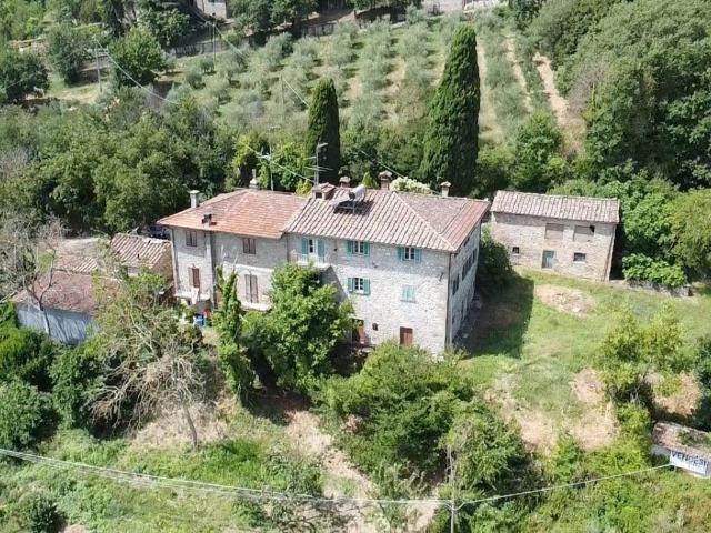 Rustico in vendita a Caprese Michelangelo, Toscana