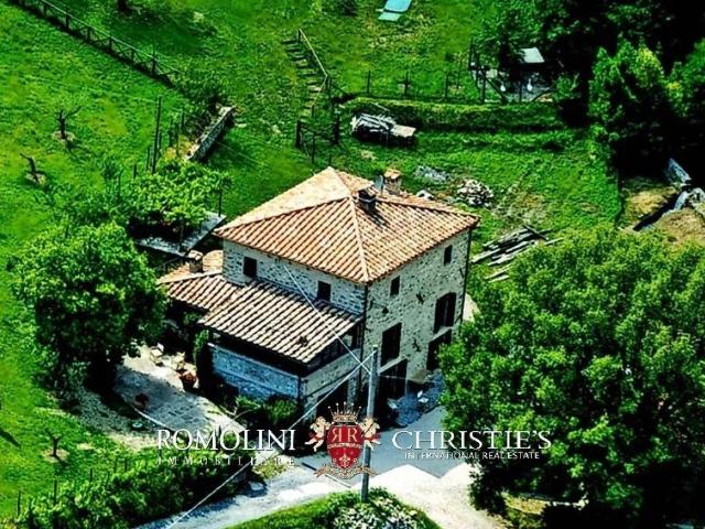 Rustico in vendita a Caprese Michelangelo, Toscana