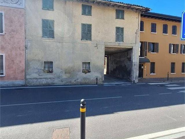 Rustico in vendita a Capriano Del Colle, Lombardia