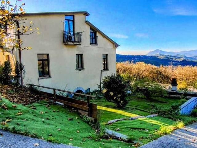 Rustico in vendita a Grottolella, Campania