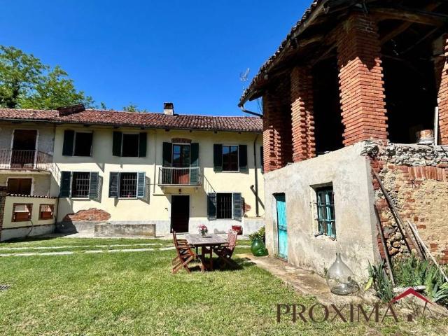 Rustico in vendita a Piemonte, Asti