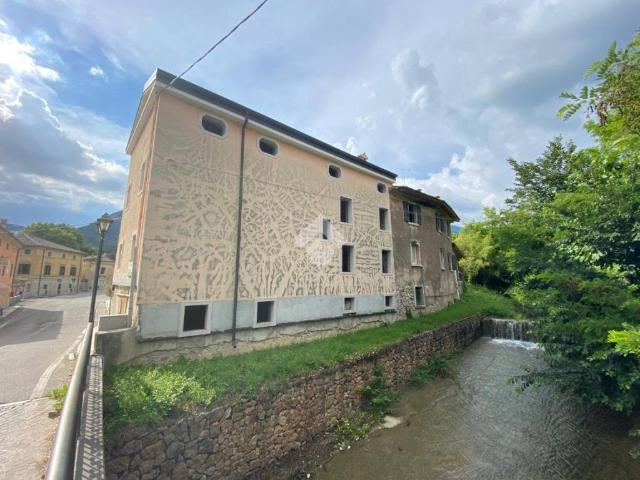 Rustico in vendita a Caprino Veronese, Veneto