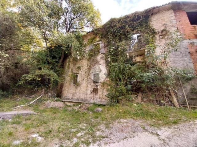 Rustico in vendita a Renzon, Caprino Veronese