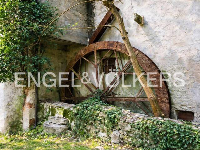 Rustico in vendita a Caprino Veronese, Veneto
