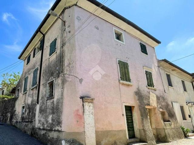 Rustico in vendita a Renzon, Caprino Veronese