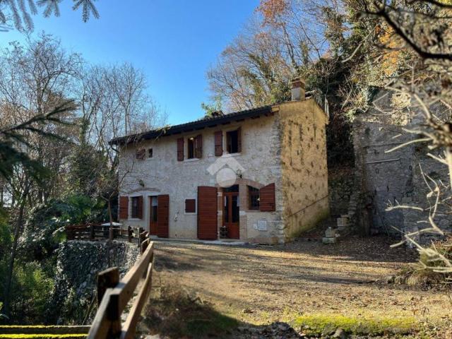 Rustico in vendita a Renzon, Caprino Veronese