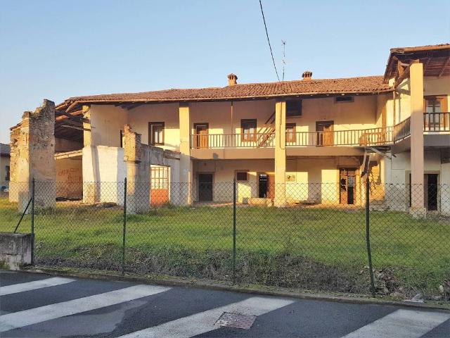 Rustico in vendita a Pirlotti, Capriolo