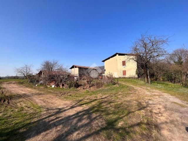 Rustico in vendita a Capriolo, Lombardia