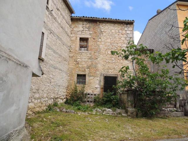 Rustico in vendita a Caramanico Terme, Abruzzo