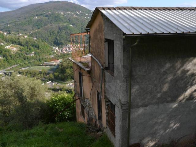 Rustico in vendita a Rivarola, Carasco