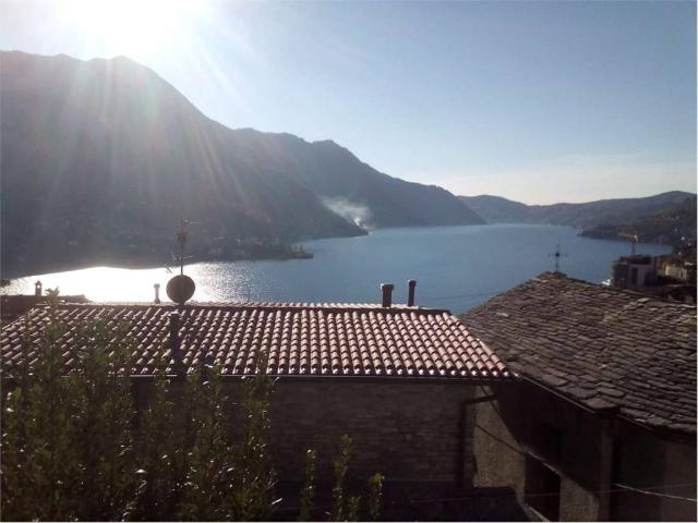 Rustico in vendita a Cavadino, Carate Urio