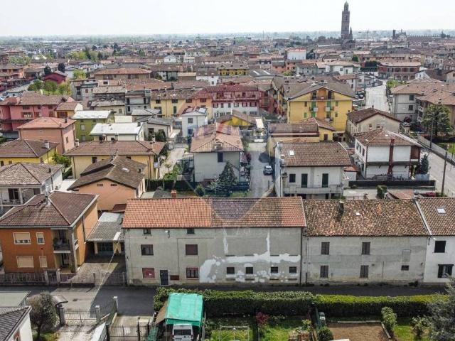 Rustico in vendita a Caravaggio, Lombardia