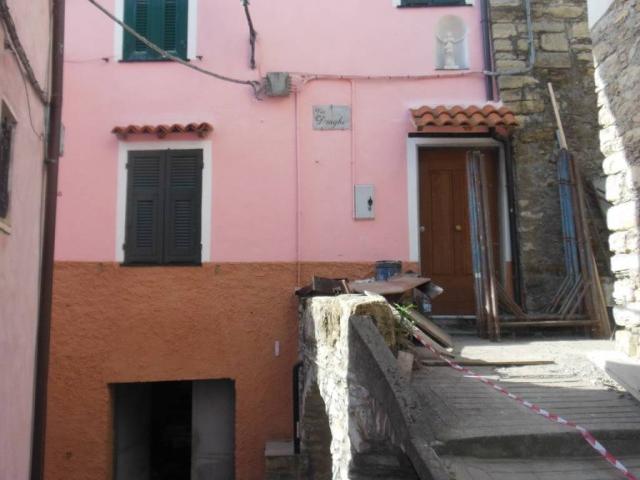 Rustico in vendita a Caravonica, Liguria