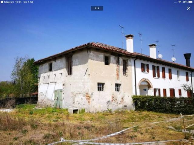 Rustico in vendita a Carbonera, Veneto