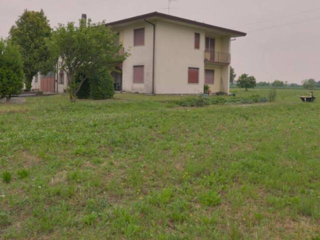Rustico in vendita a Carbonera, Veneto