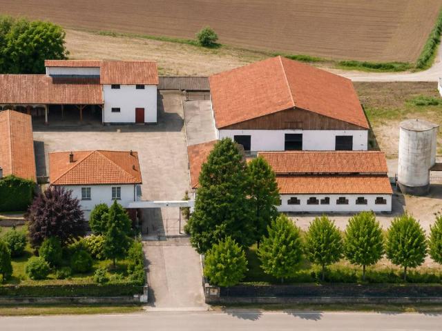 Rustico in vendita a Piemonte, Vercelli
