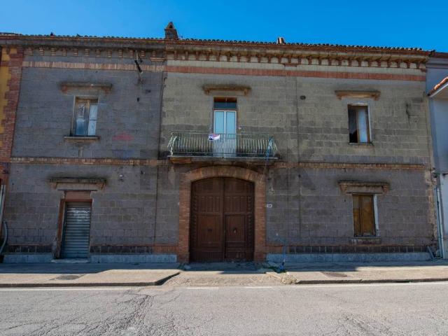 Rustico in vendita a Carinola, Campania