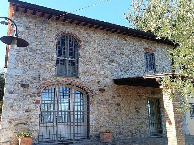 Rustico in vendita a Carmignano, Toscana