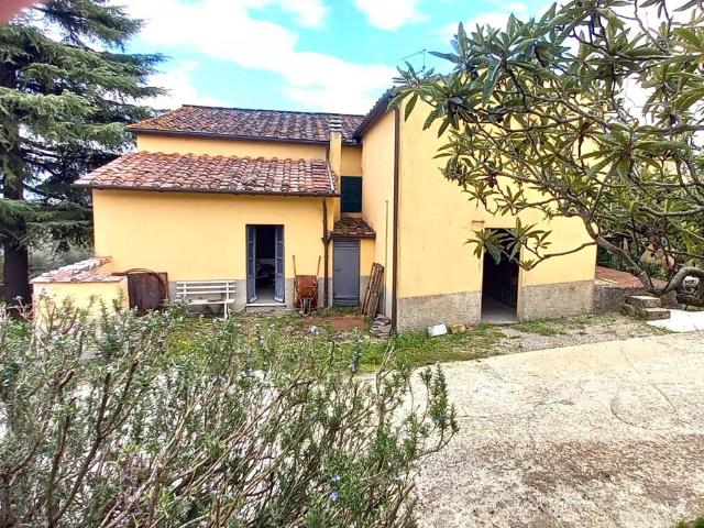 Rustico in vendita a La Serra, Carmignano