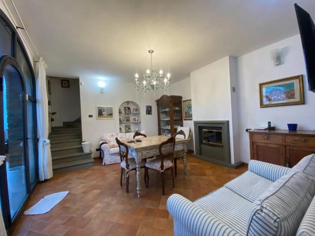 Rustico in vendita a La Serra, Carmignano