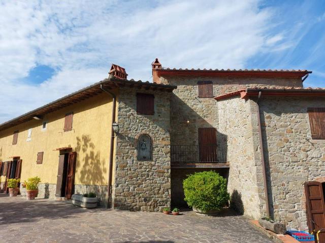 Rustico in vendita a Carmignano, Toscana