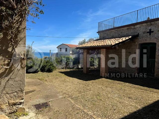 Rustico in vendita a Caronia, Sicilia