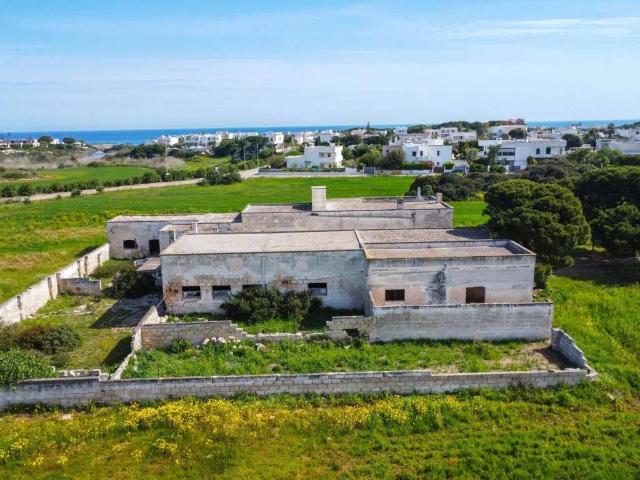 Rustico in vendita a Torre Santa Sabina, Puglia