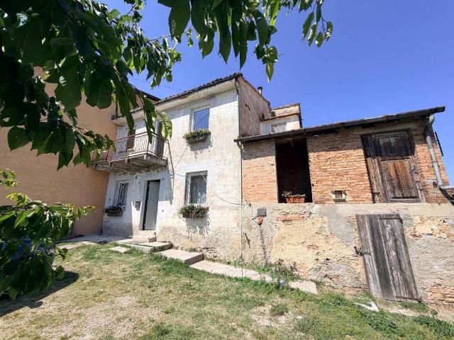 Rustico in vendita a Carpaneto Piacentino, Reggio Emilia