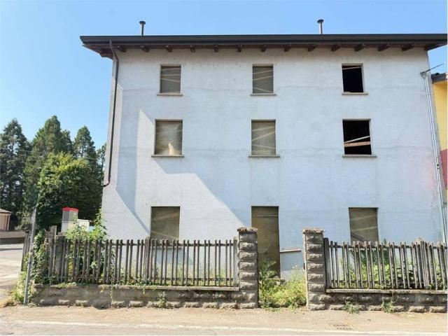 Rustico in vendita a Carpaneto Piacentino, Reggio Emilia