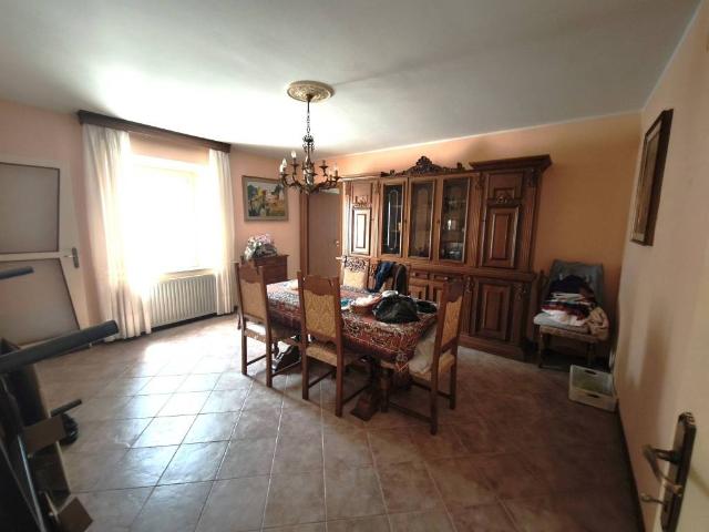 Rustico in vendita a Carpaneto Piacentino, Reggio Emilia