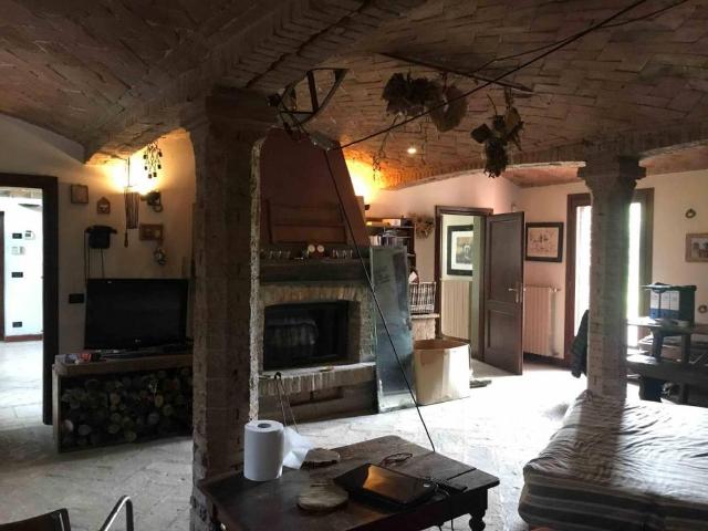 Rustico in vendita a Unione delle Terre d'Argine, Carpi