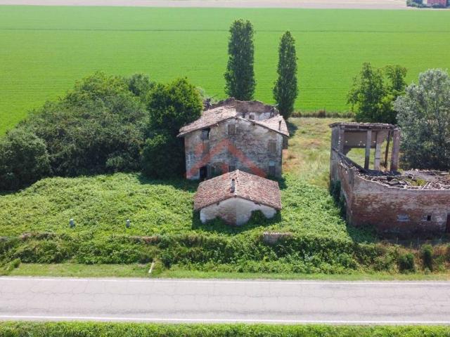 Rustico in vendita a Unione delle Terre d'Argine, Carpi