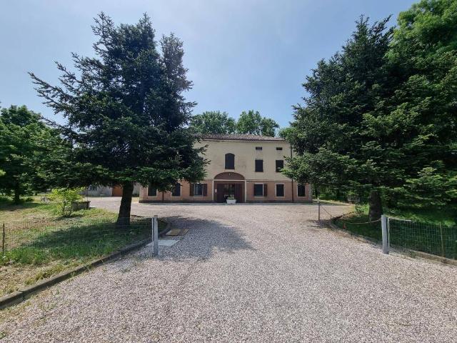 Rustico in vendita a Unione delle Terre d'Argine, Carpi