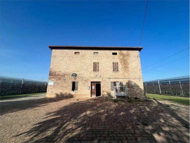 Rustico in vendita a Unione delle Terre d'Argine, Carpi