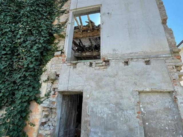 Rustico in vendita a Unione delle Terre d'Argine, Carpi