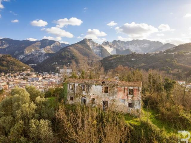 Rustico in vendita a Carrara, Toscana