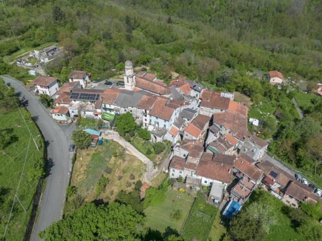 Rustico in vendita a Carro, Liguria