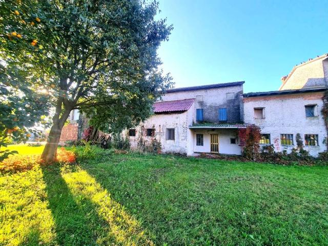Rustico in vendita a Cartigliano, Veneto