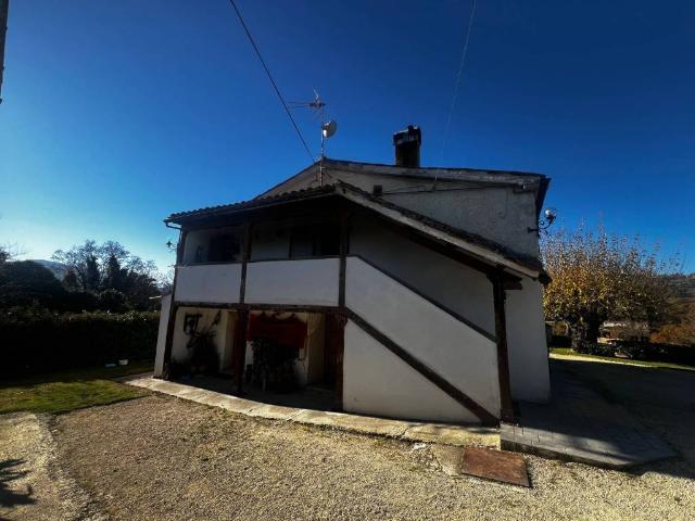 Rustico in vendita a Marche, Pesaro E Urbino