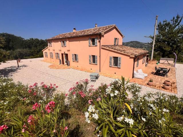 Rustico in vendita a Marche, Pesaro E Urbino