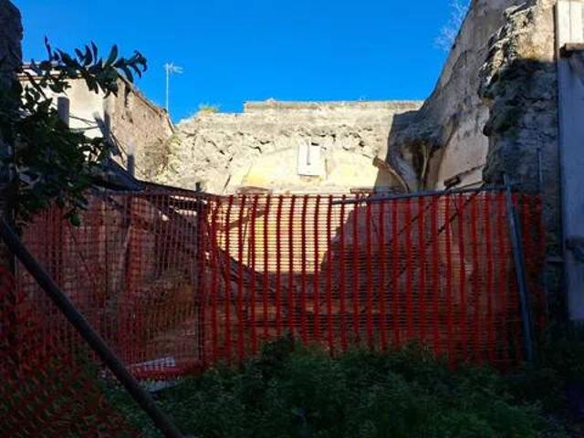 Rustico in vendita a Casagiove, Campania
