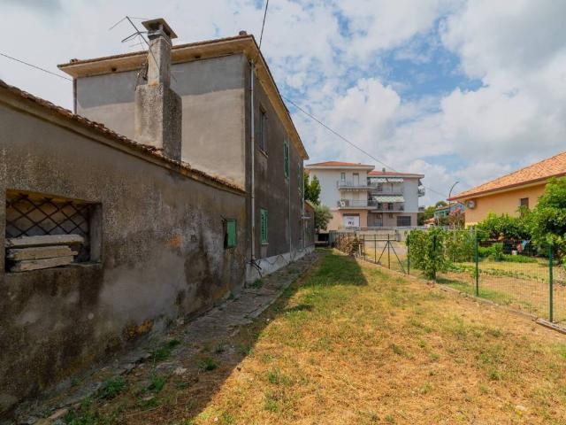 Rustico in vendita a Piana del Lago, Casalbordino