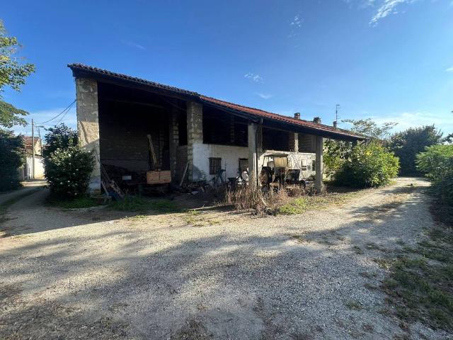 Rustico in vendita a Casale Popolo, Piemonte