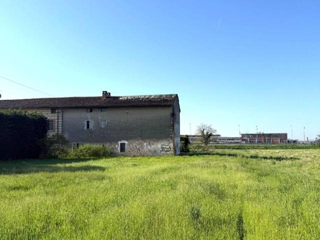 Rustico in vendita a Porta Milano, Piemonte