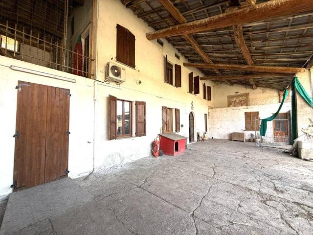 Villa Indipendente in vendita a Casaletto Vaprio, Lombardia